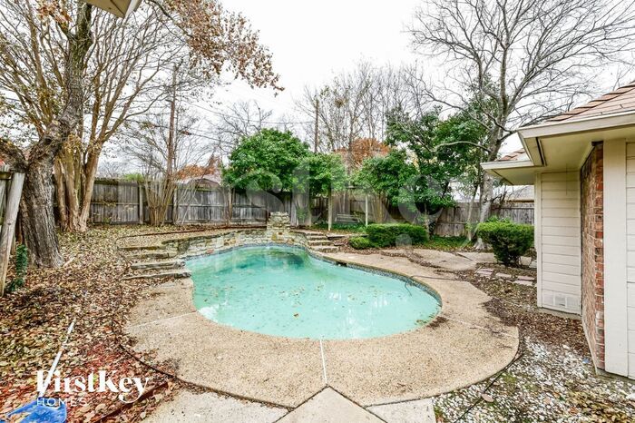 Building Photo - 117 S Beltwoods Dr