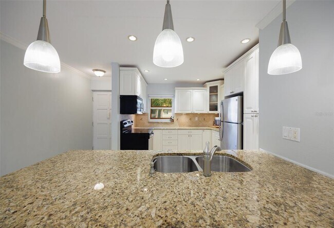 Building Photo - 2650 Countryside Blvd