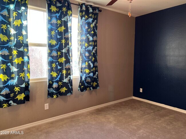 Building Photo - 21284 W Almeria Rd