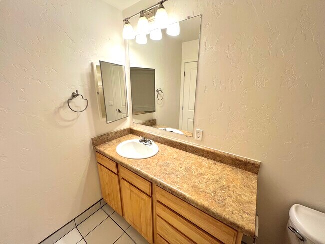Bathroom #2 - 3136 N Winstel Blvd