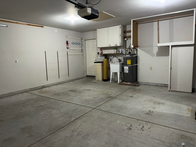 Building Photo - 10636 S Del Vista Dr