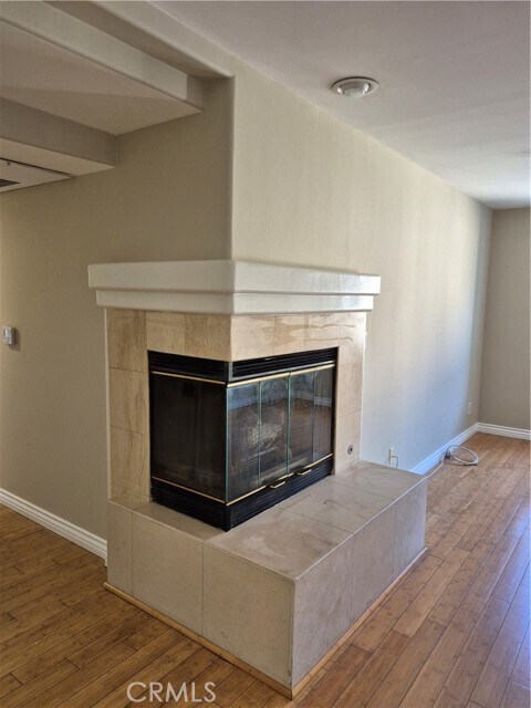 Building Photo - 335 S Sierra Madre Blvd
