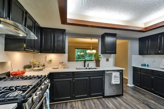 Building Photo - 47 Doranne Ct