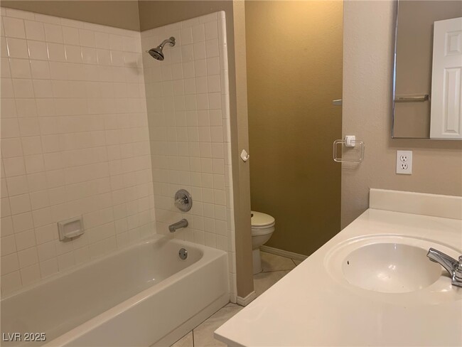 Building Photo - 5021 Glenarden Dr