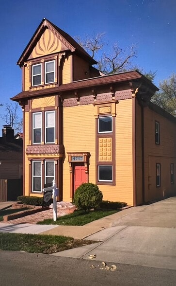 Building Photo - 4742 Jarboe St