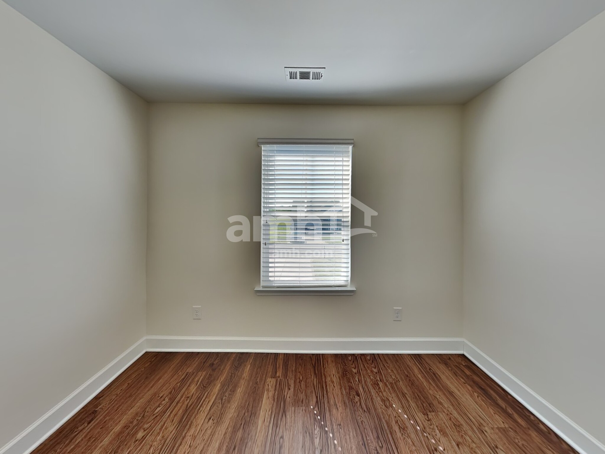 Building Photo - 601 Drema Ct