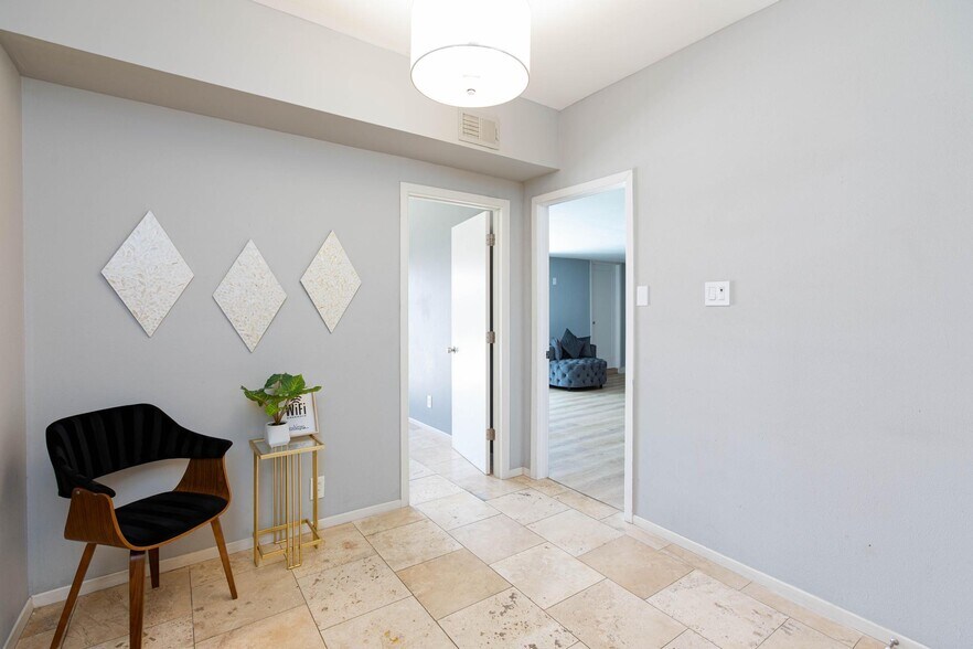 Building Photo - 1443 Aztec Way