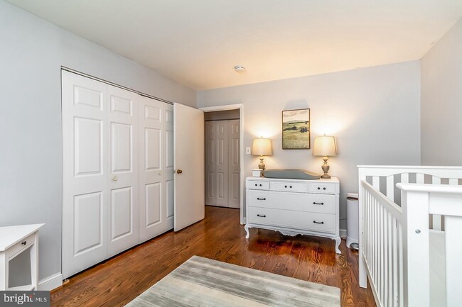 Building Photo - 355 Homeland Southway