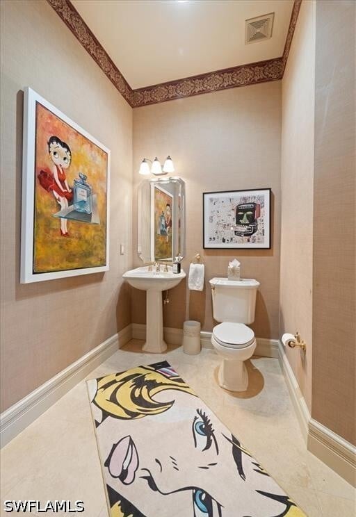 Building Photo - 550 21st Ave S