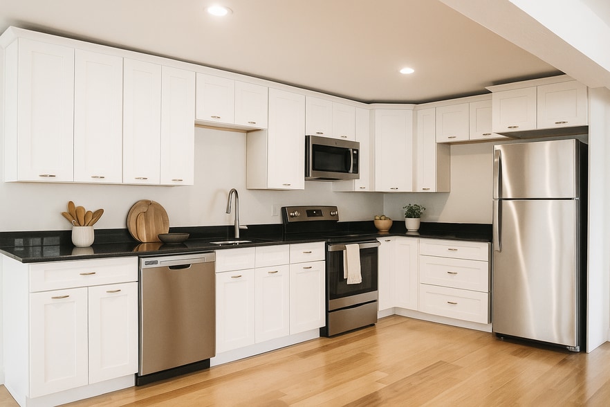 Building Photo - 548 Main St