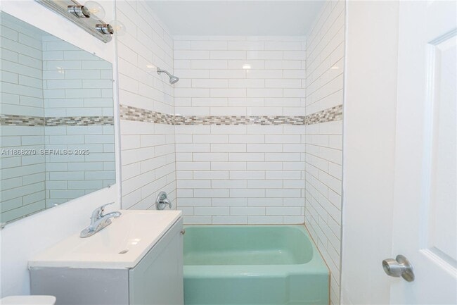 Building Photo - 938 Northern Dr