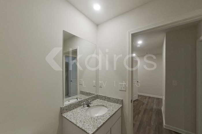 Building Photo - 100 Rock Run Trl