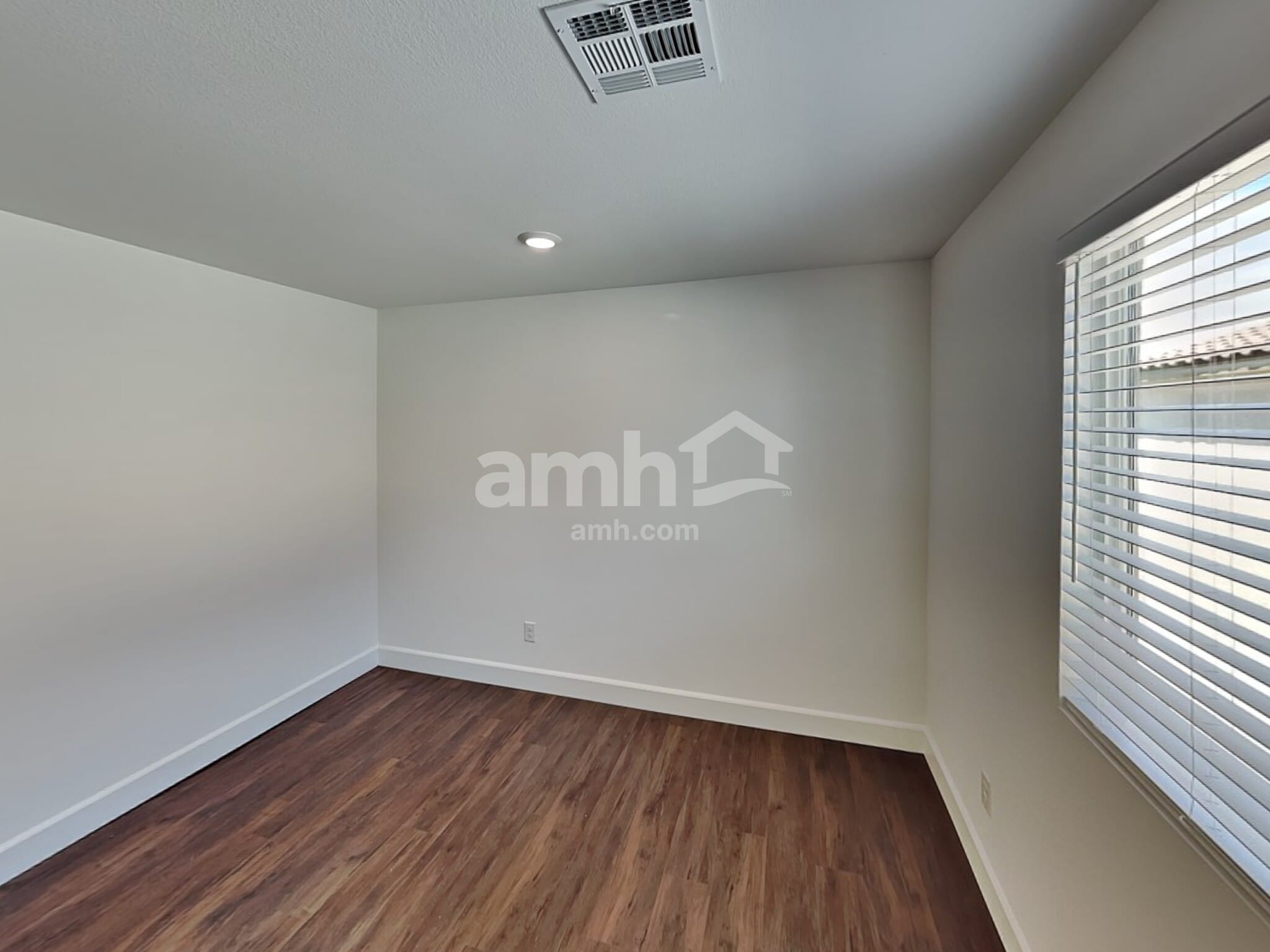 Building Photo - 104 Island Plumeria Ln