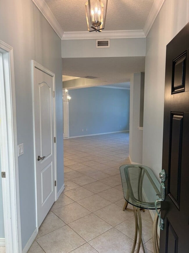 Building Photo - 1202 Makarios Dr