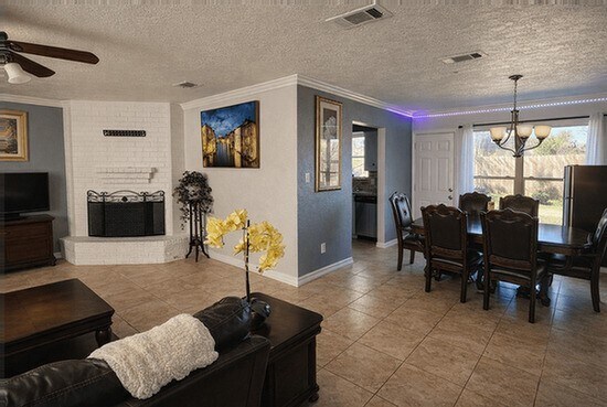 Building Photo - 8223 Swan Meadow Ln