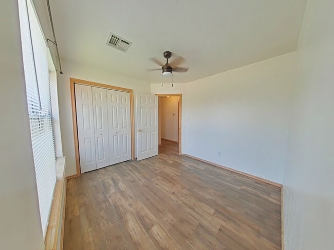 Building Photo - 6837 NW Willow Springs Dr