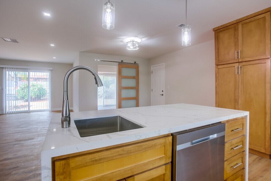 Building Photo - 16720 Callado Ct