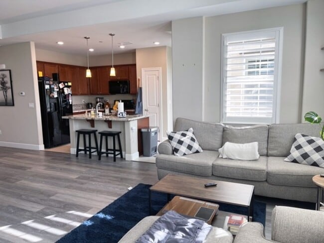 Building Photo - Modern 2 bed / 2 bath - Coming Soon! Available 3/15/2026!