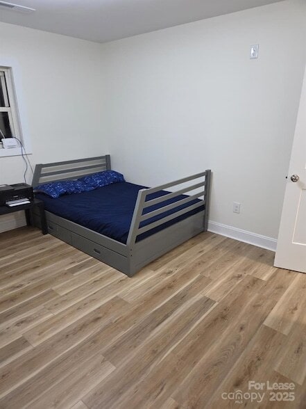 Building Photo - 4265 Center Rd