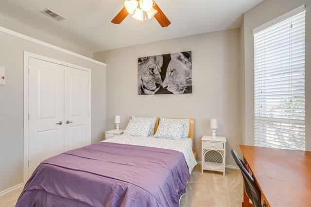 Building Photo - 2420 Priscella Dr
