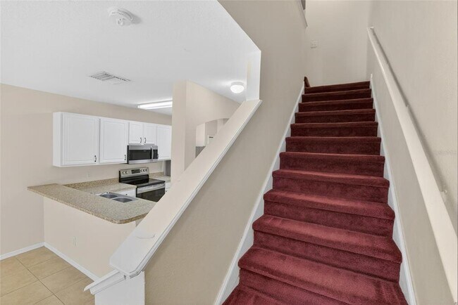 Building Photo - 15843 Fishhawk View Dr