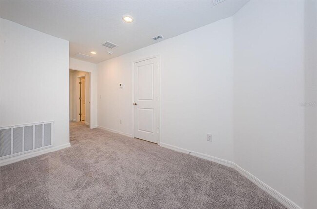 Building Photo - 8327 Crescent Oaks Dr