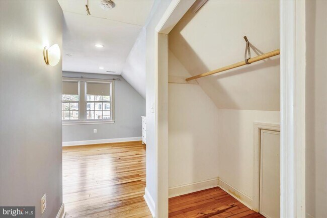 Building Photo - 10202 Frederick Ave