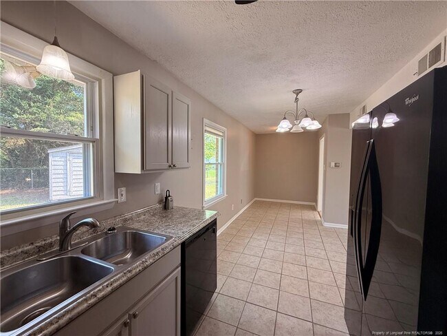 Building Photo - 4805 Fellows Ct