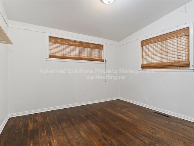 Building Photo - 2100 Theckston Rd