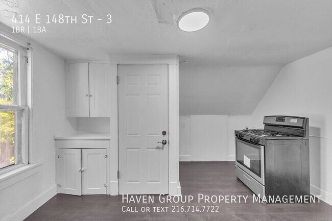 Building Photo - 414 E 148th St