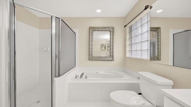 Building Photo - 13255 Royale Sabal Ct