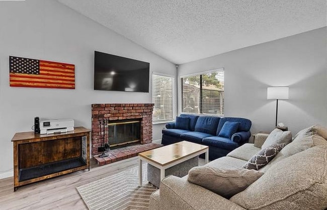 Building Photo - 2829 Morro Dr