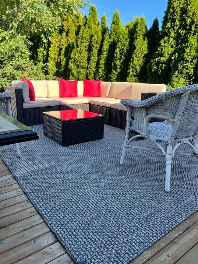 Building Photo - Furnished 1 Bedroom 1 Bath Basement Unit-No Pets-Single Occupancy -NO SMOKING