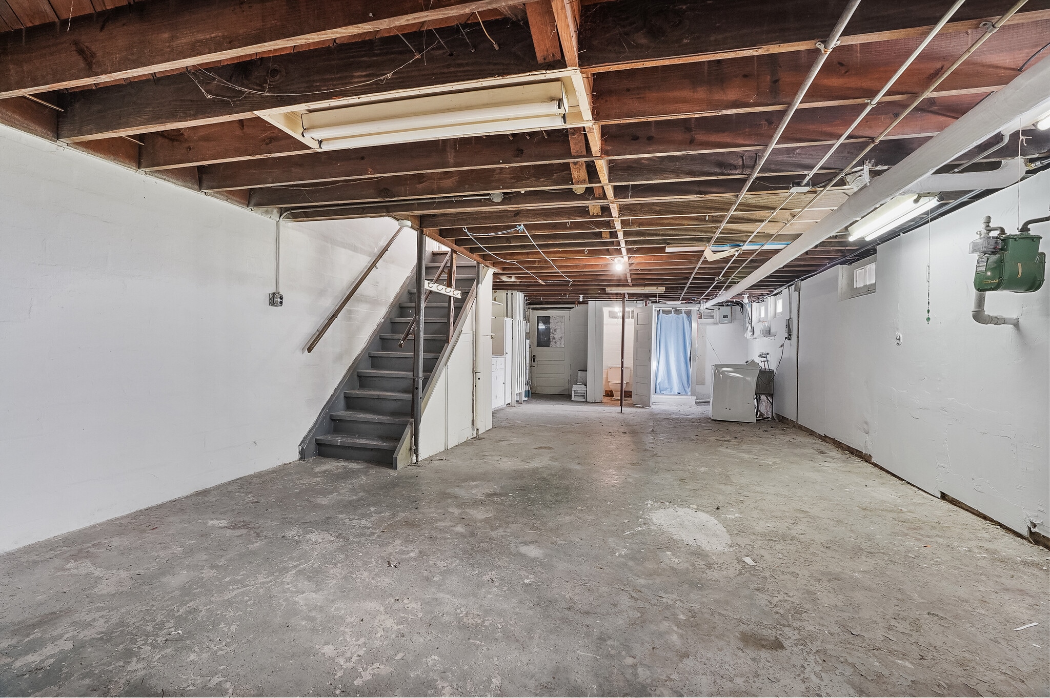 Building Photo - 2341 S Overlook Rd