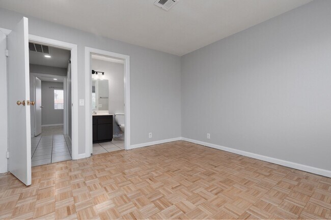 Building Photo - 1676 Jupiter Ct