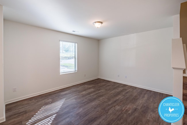 Building Photo - 1212 Haybrook Ln