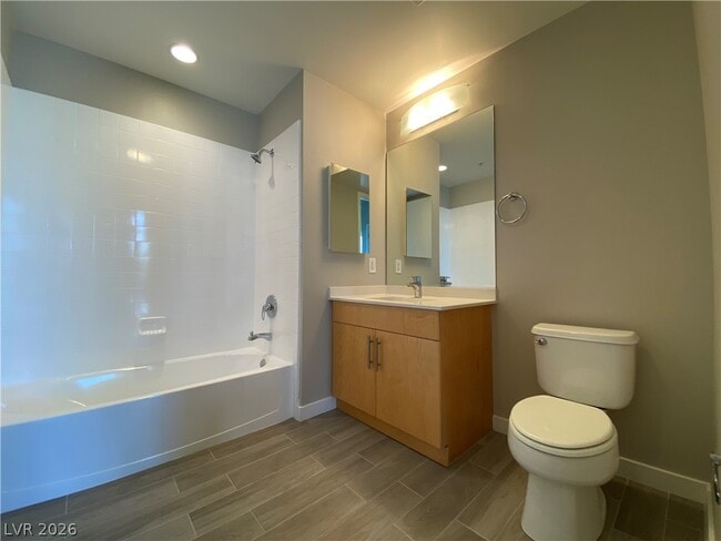 Building Photo - 353 E Bonneville Ave