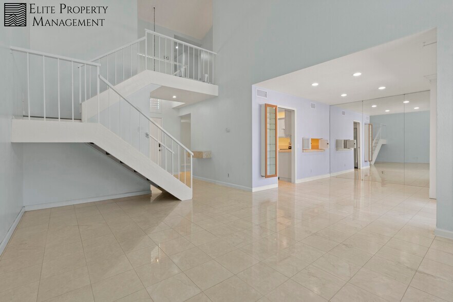 Building Photo - 1409 Athena