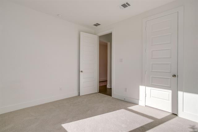 Building Photo - 9205 Cooper Ct