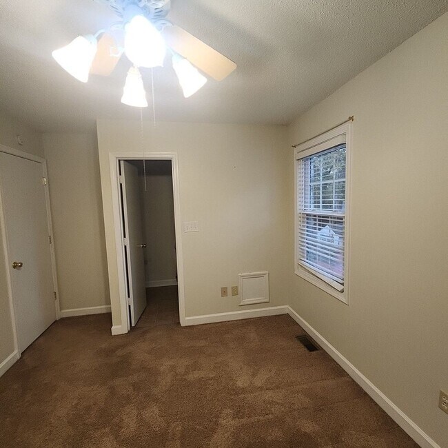 Building Photo - Surfside Beach Townhome- Long Term Rental