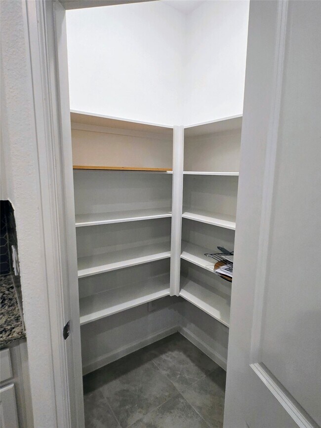 Building Photo - 3632 Richmont Ct