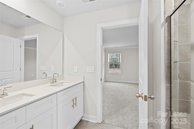 Building Photo - 1726 Braemar Vlg Dr