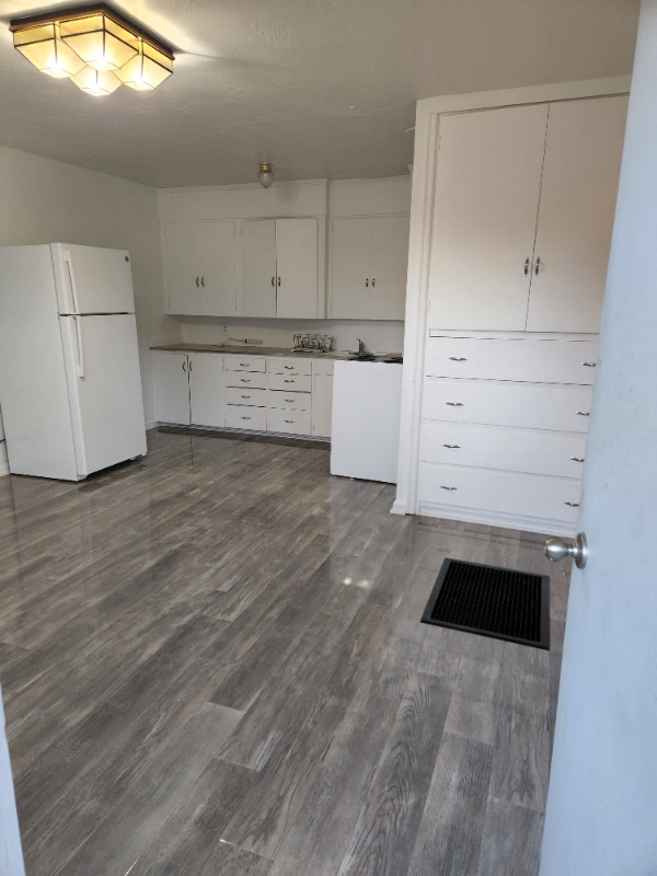 Building Photo - 515 3rd St