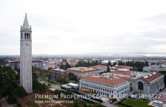 Building Photo - 1308 Burnett St