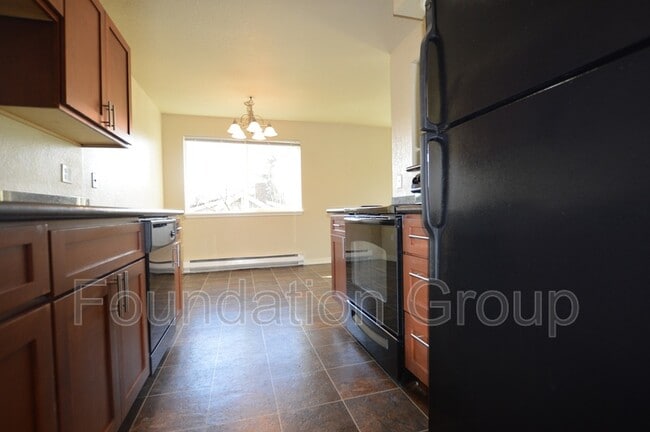 Building Photo - 2405 NW 65th St
