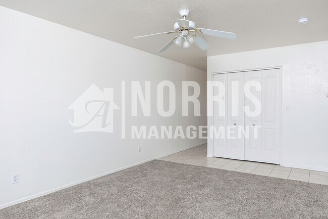 Building Photo - 9874 W Leander Dr