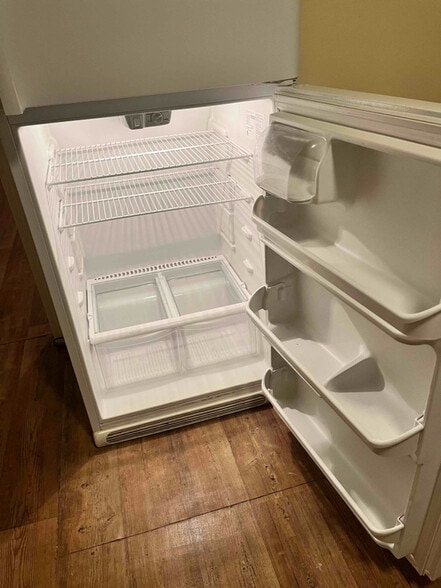 Building Photo - 236 S Oklahoma Ave