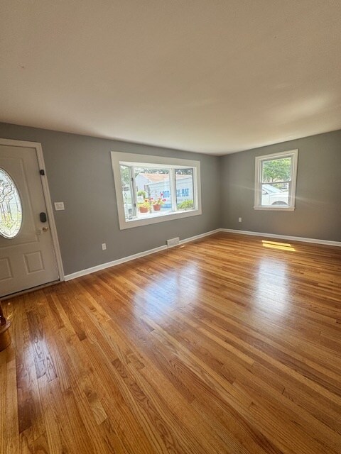 Building Photo - 20 York St