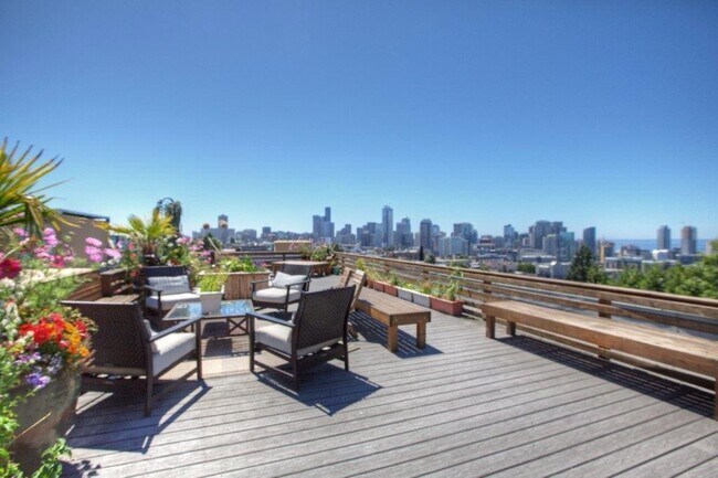 Building Photo - Vertigo Condominiums ~ Capitol Hill