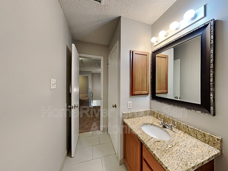 Building Photo - 18542 Brigantine Creek